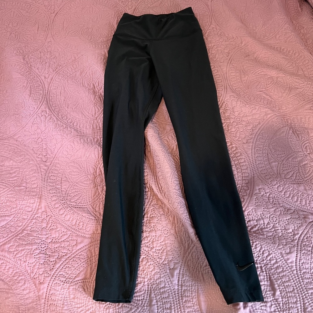 XS Nike Leggings